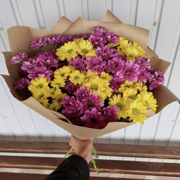 Букет 9 хризантем в Феодосии