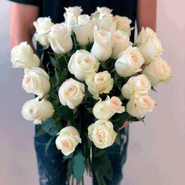 21 белая роза, лента в Феодосии