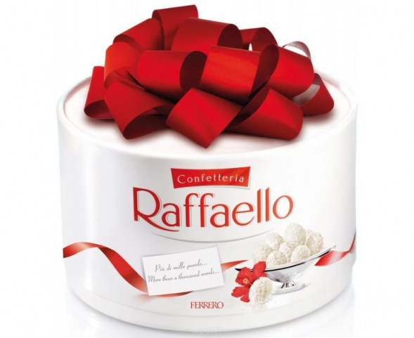Коробка конфет Raffaello с бантом 200 г. в Феодосии