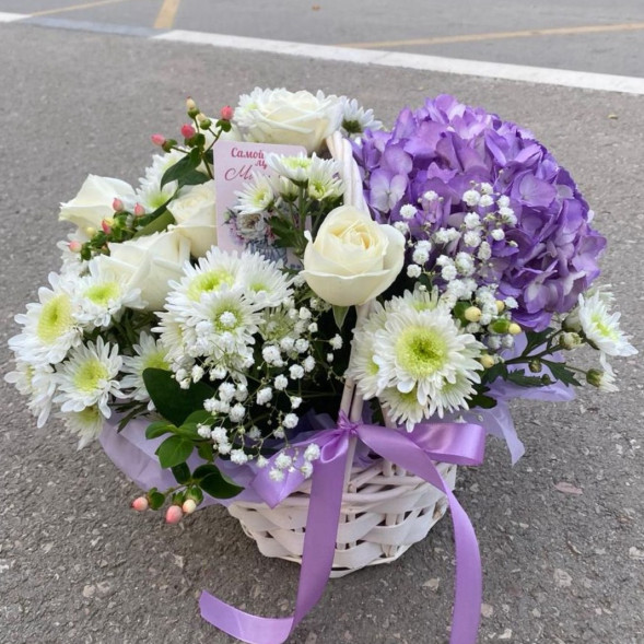 Композиция в корзине «Фиолетовый рай» в Феодосии